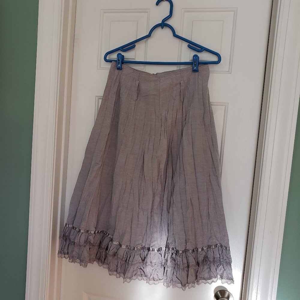 LINEA DOMANI  SIZE 6 GRAY CRINKLY SKIRT